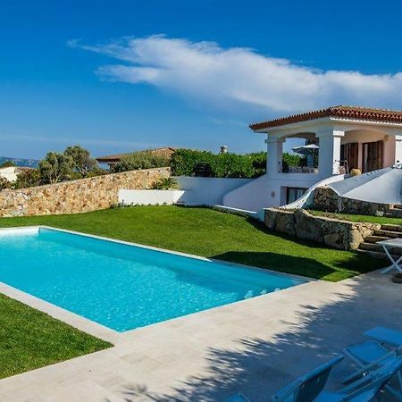 Villa Палау Екстериор снимка